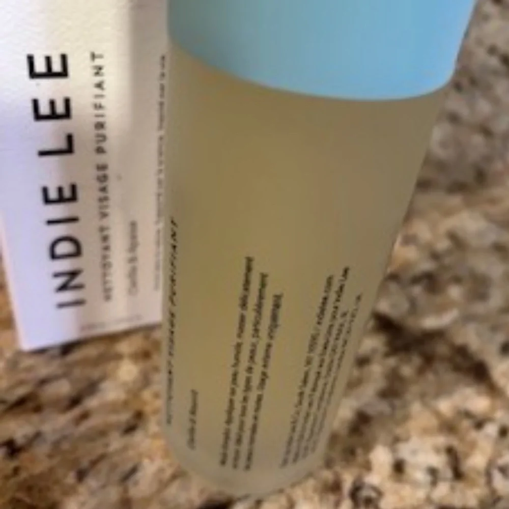 Indie Lee Purifying Face Wash *NEW* - Picture 9 of 9